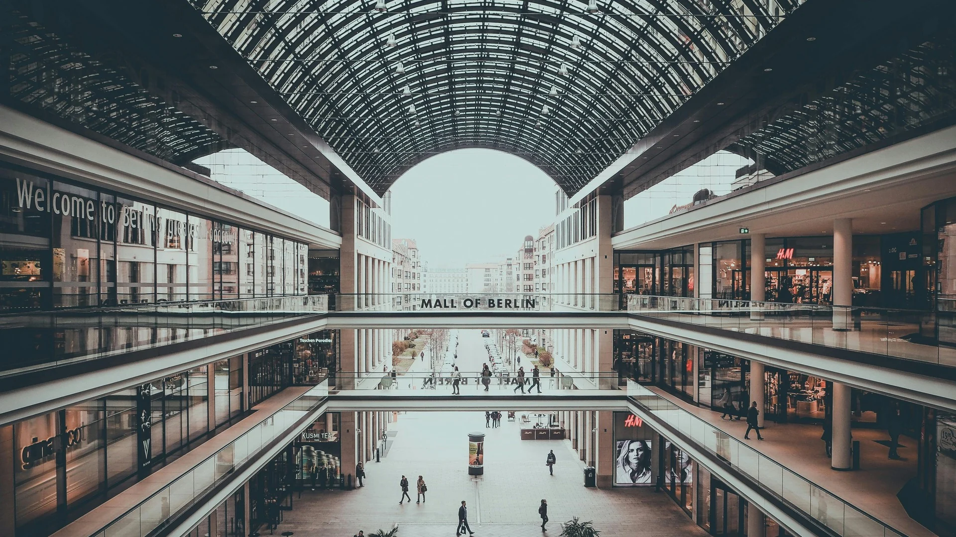 Retail & E-Commerce industry